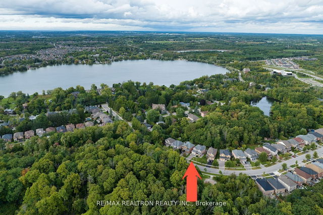 18 Sandbanks Drive