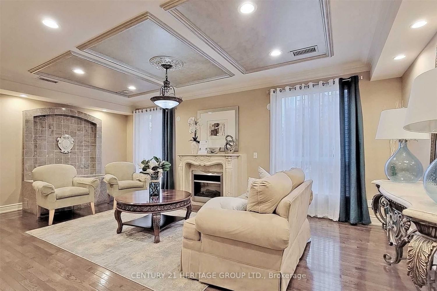 Listing Image 7
