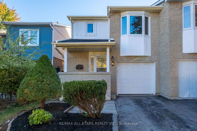 87 Reginald Crescent