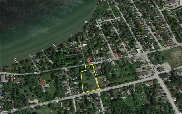 895 Lake Dr E, Georgina, L0E 1L0 | Image 2