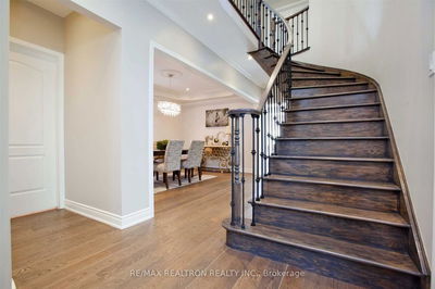 56 Redstone Rd, Richmond Hill - Rouge Woods image-0-3