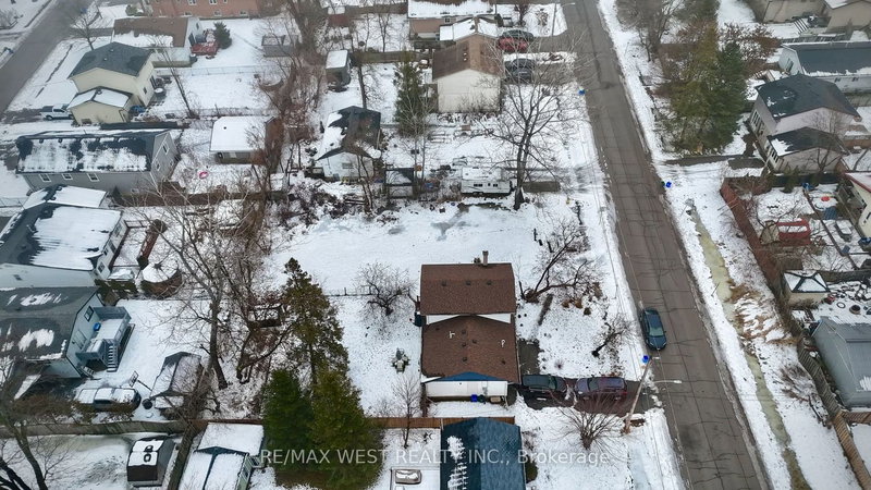 310 Terrace Dr, Georgina, L4P 2Y8 | Image 3