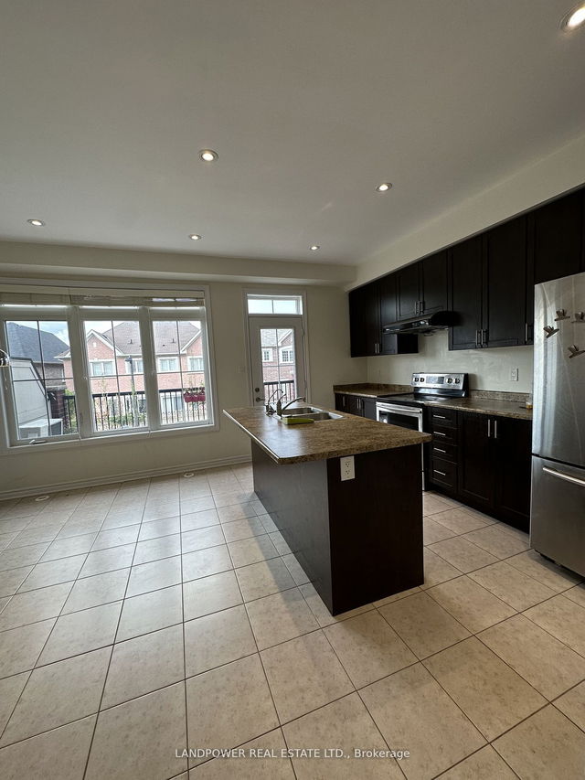 275 Dundas Way
