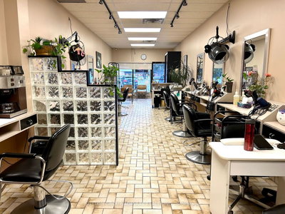 Sale Of Business sold at 10-9625 Yonge Street, Richmond Hill, Ontario, L4C 5T2 - Harding - MLS: N7233628