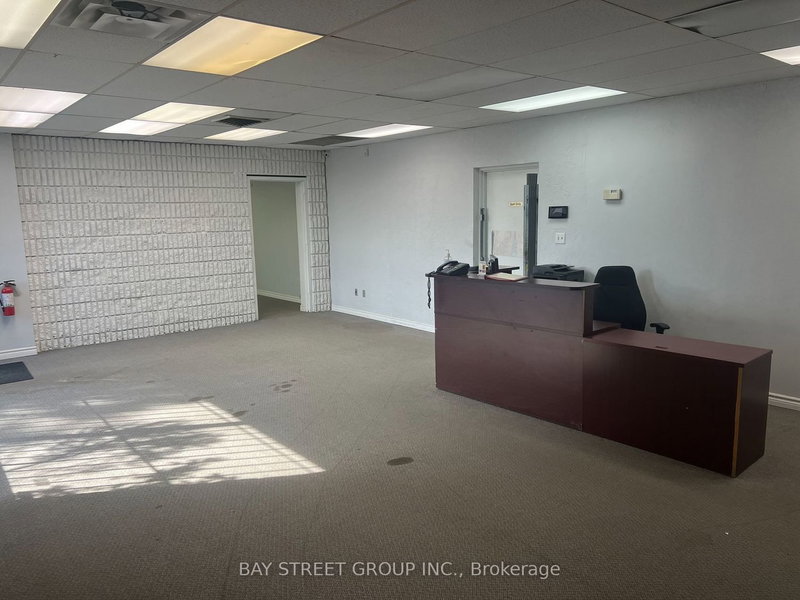 40 Telson Rd, Markham, L3R 1E5 | Image 3