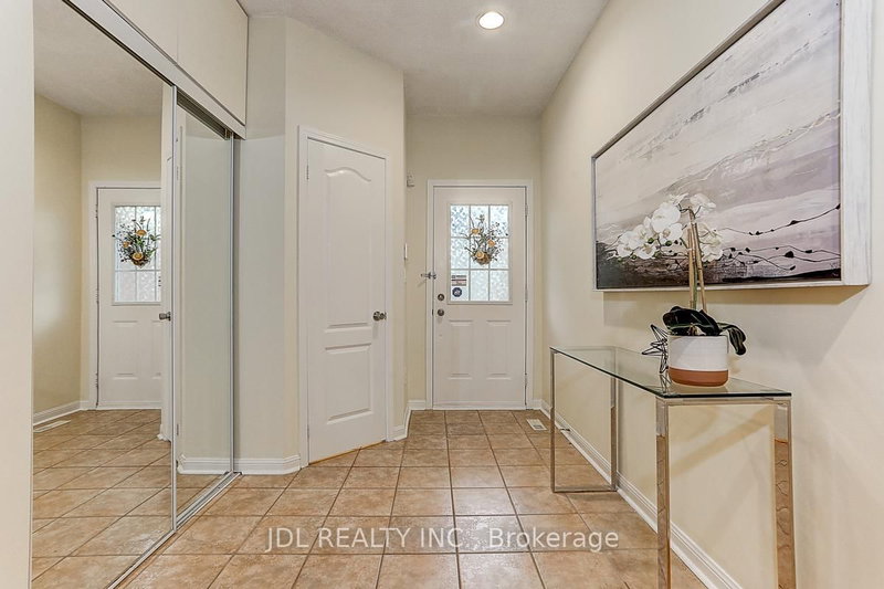 14 Zermatt Way, Markham, L3R 5H9 | Image 3