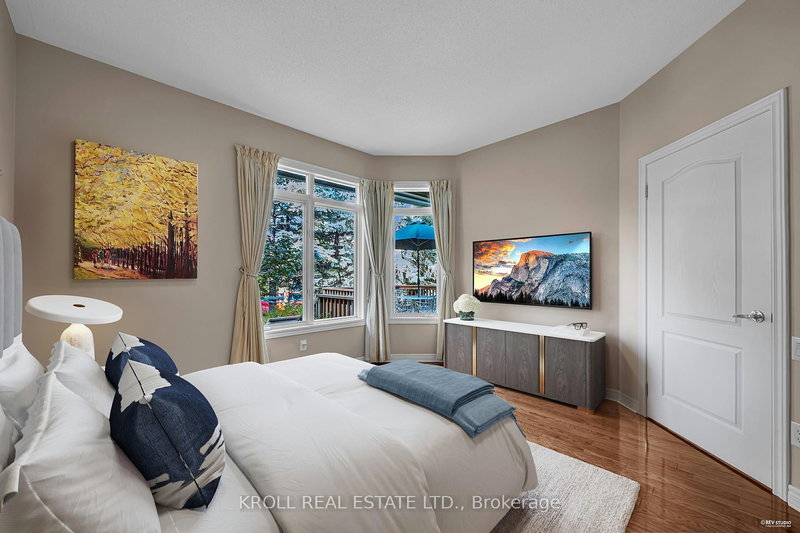 77 Celebrity Greens Way, Markham, L6E 1B5 | Image 3