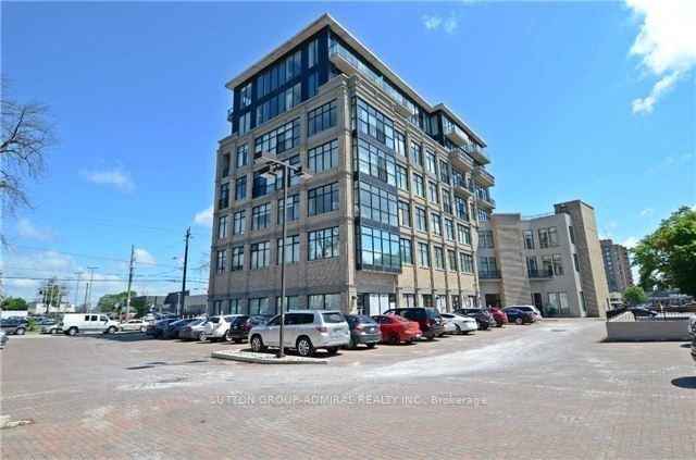 301 - 10376 Yonge St, Richmond Hill, L4C 3B8 | Image 2