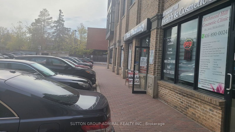 301 - 10376 Yonge St, Richmond Hill, L4C 3B8 | Image 3