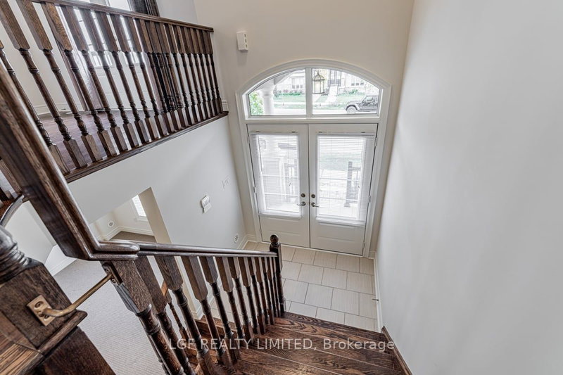 106 Grand Trunk Ave, Vaughan, L6A 0Y3 | Image 2