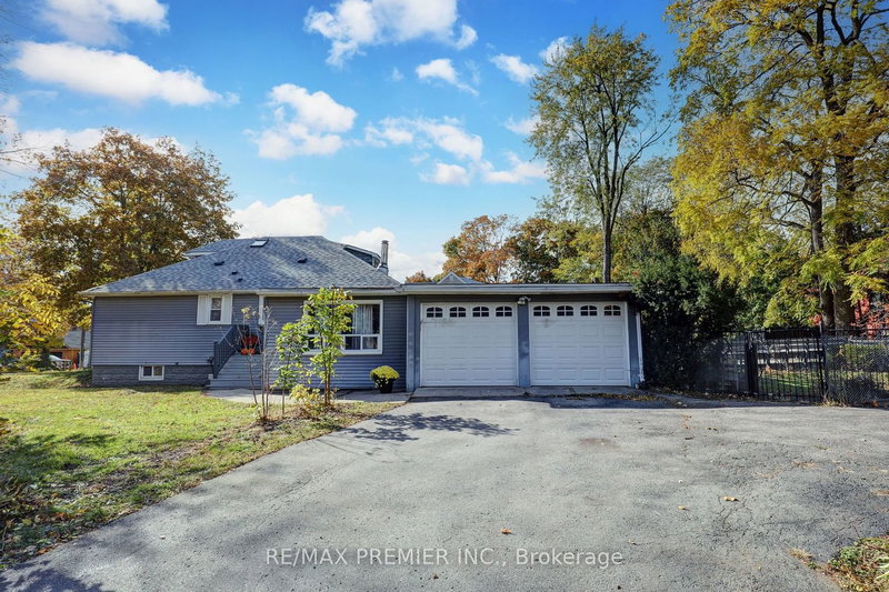 151 Richmond St, Richmond Hill, L4C 3Y7 | Image 3