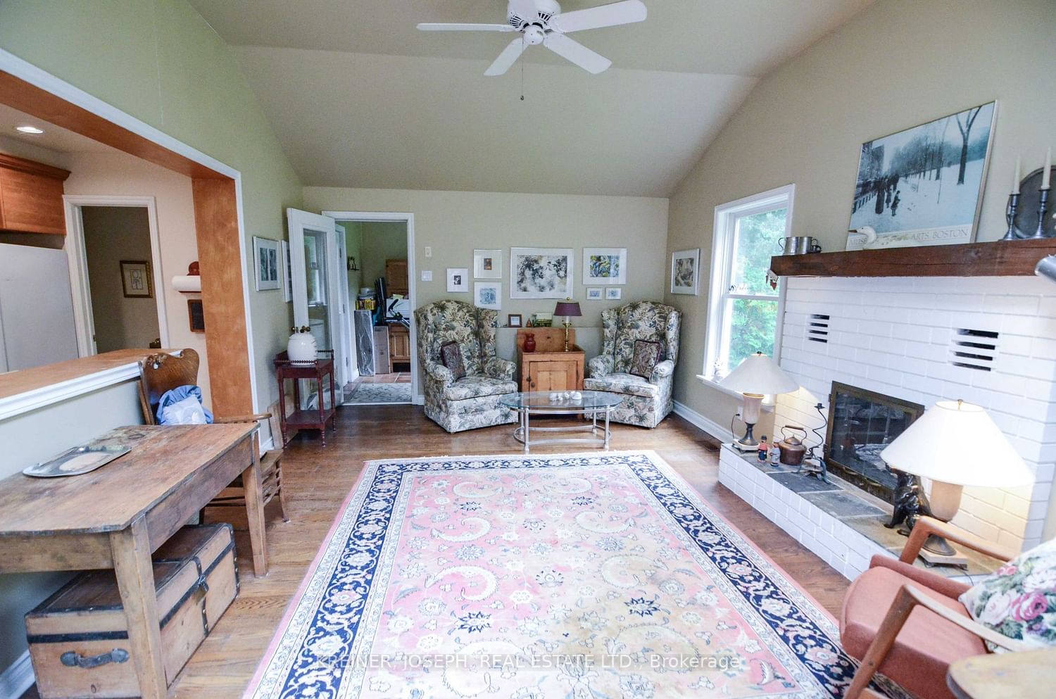 Listing Image 22