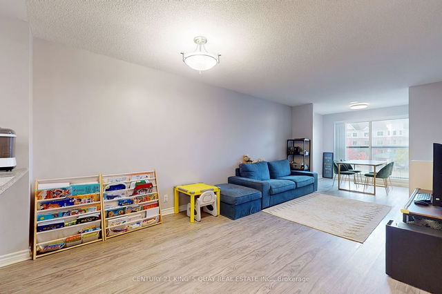 231 - 18 Harding Boulevard