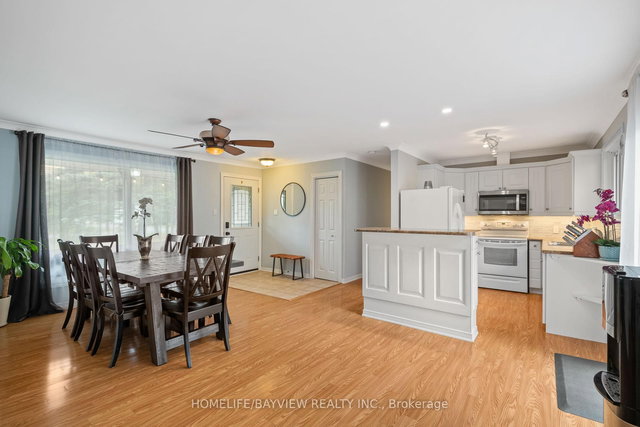 1297 Squire St Street