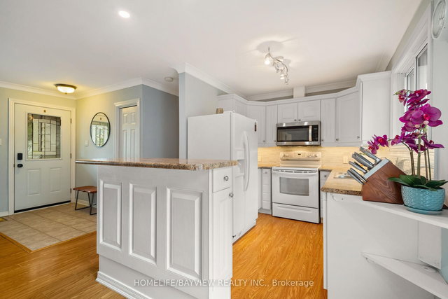 1297 Squire St Street