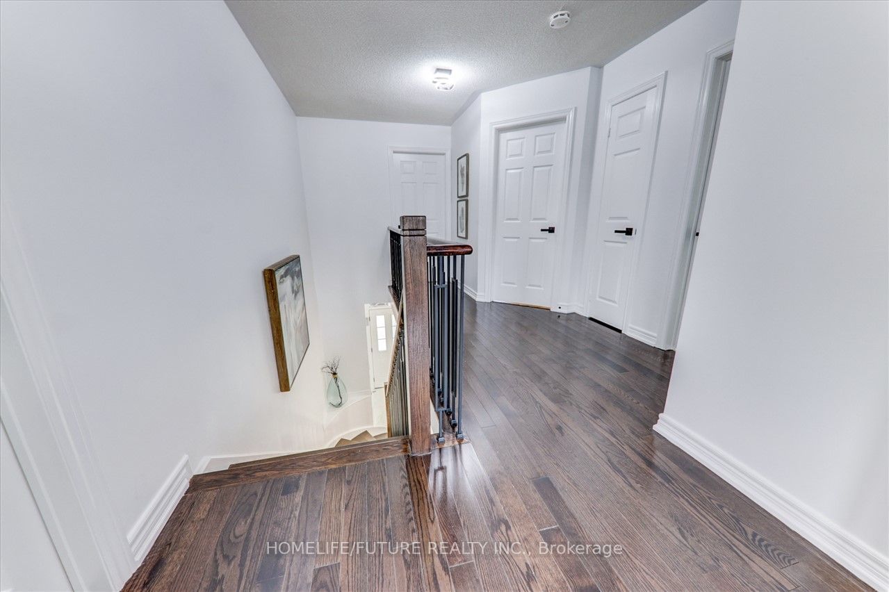 Listing Image 24