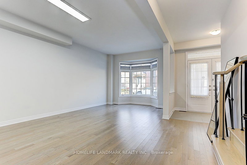 51 Albert Lewis St, Markham, L6B 1A8 | Image 2