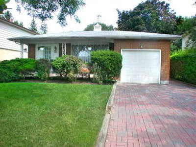 Detached House sold at 32 Blue Spruce Lane, Markham, Ontario, L3T3W9 - Royal Orchard - MLS: N726827
