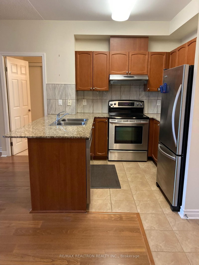 207 - 15450 Yonge St S, Aurora, L4G 0K1 | Image 3