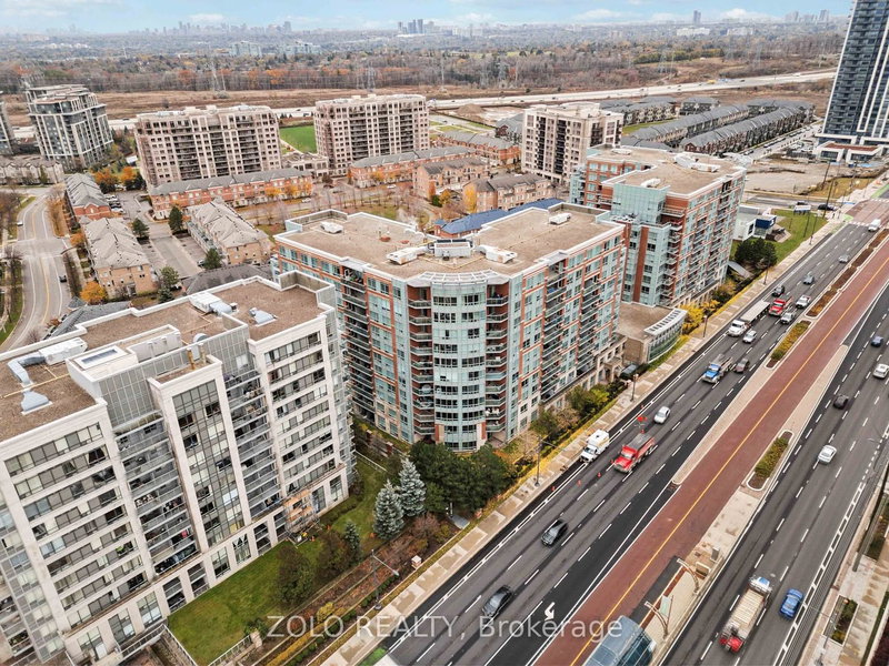 105 - 62 Suncrest Blvd, Markham, L3T 7Y6 | Image 3