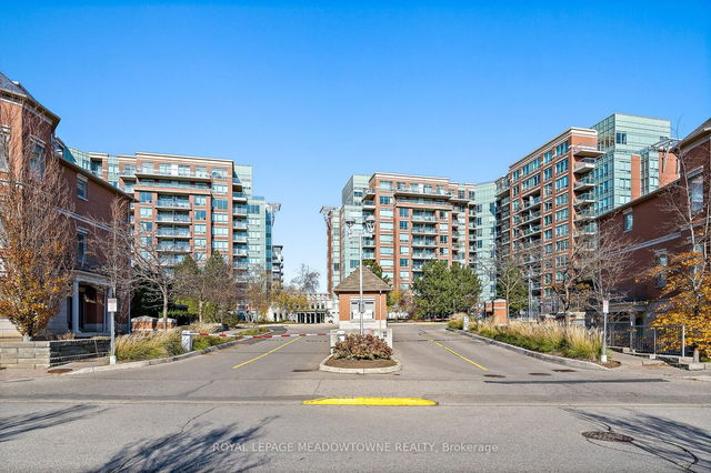 308 - 62 Suncrest Boulevard