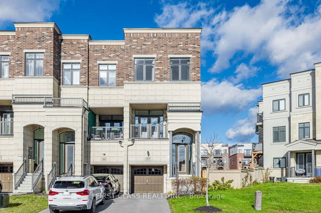 217 Arianna Crescent