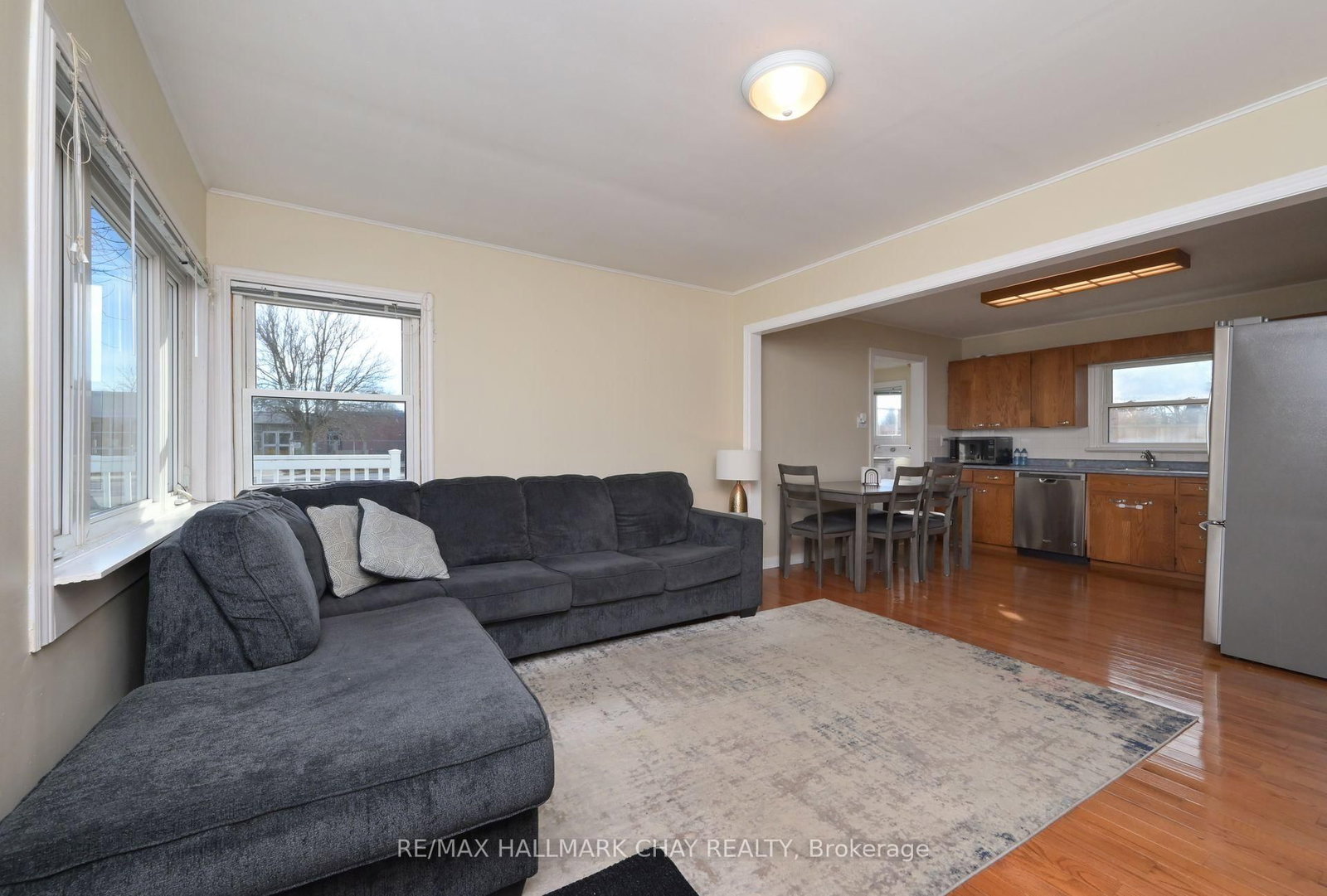 Listing Image 14