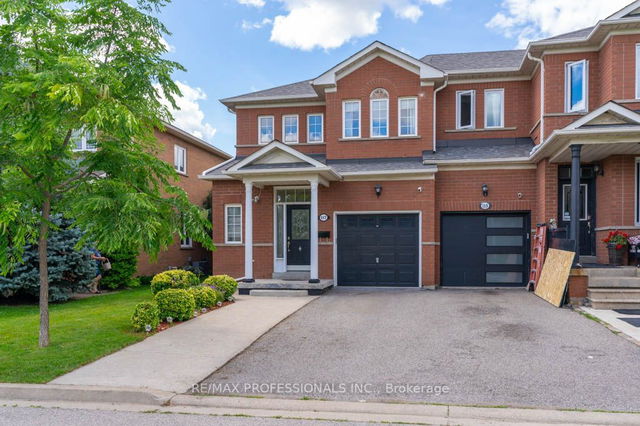 117 Wildberry Crescent