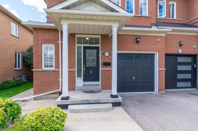 117 Wildberry Crescent