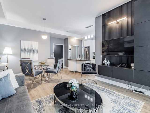 213 - 9471 Yonge Street