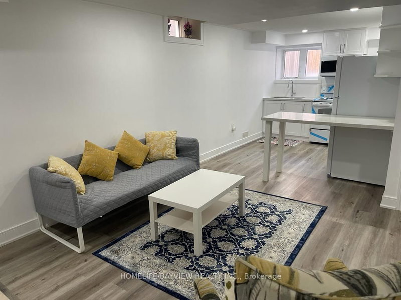 Bsmt - 78 Ben Sinclair Ave, East Gwillimbury, L0G 1R0 | Image 2