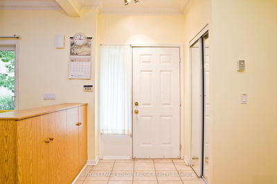 Unit 7 — 14 St. Moritz Way, Markham - Unionville image-0-3