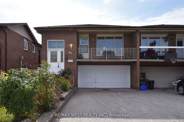 65 Ashburn Crescent