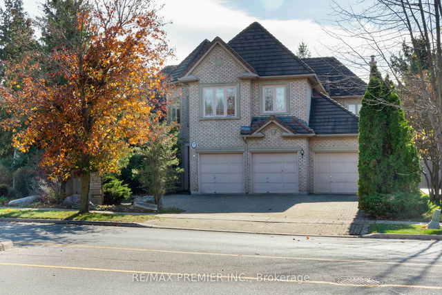 7 Thomson Creek Boulevard