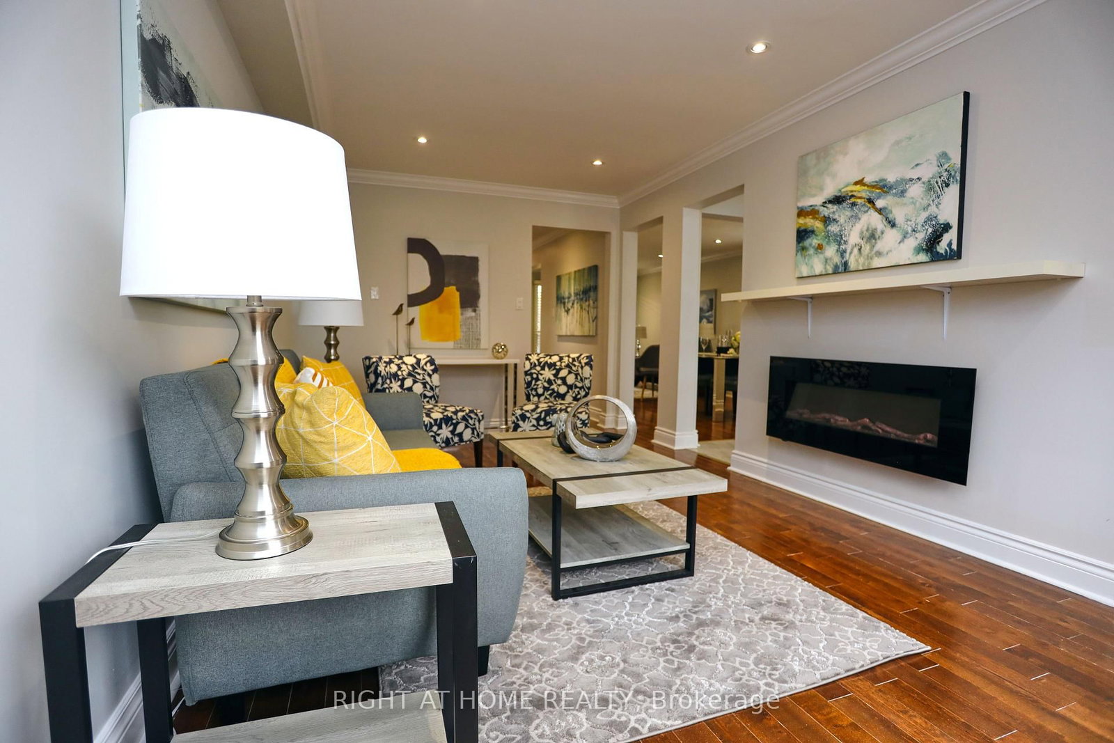 Listing Image 7
