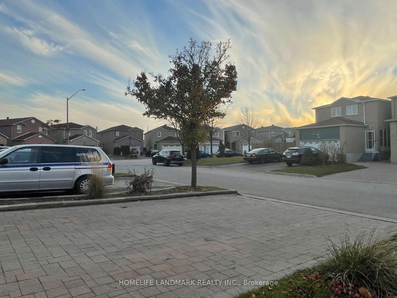 73 Ketchum Cres, Markham, L3S 3G3 | Image 2