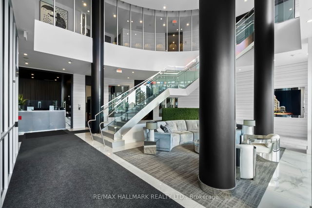 610 - 9471 Yonge Street