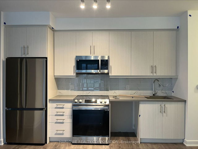 101 - 105 Oneida Crescent