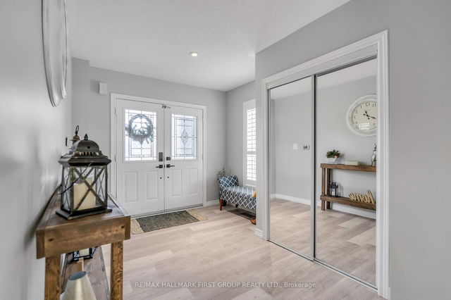 87 Royal Pine Avenue