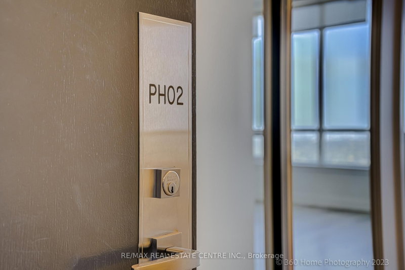 Room2