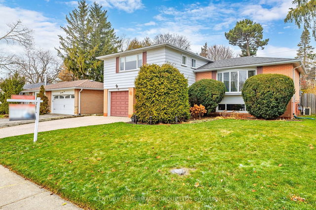 14 Dunsinane Drive