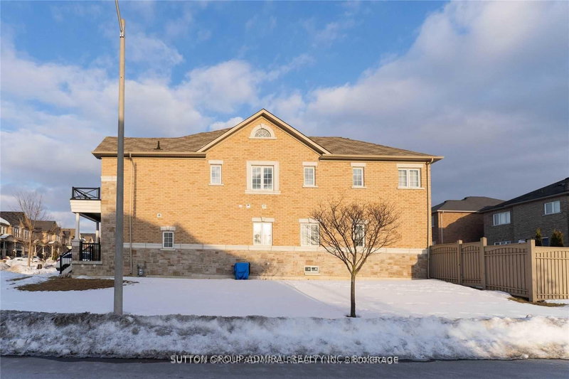 75 Lauderdale Dr, Vaughan, L6A 4G7 | Image 2
