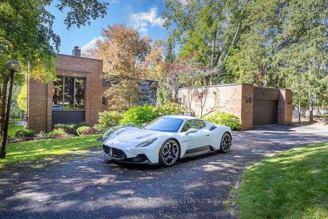 18 Old English Lane
