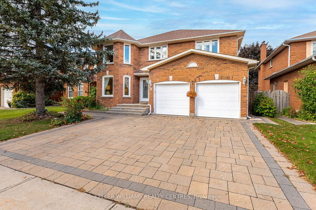 8 Lynngrove Crescent