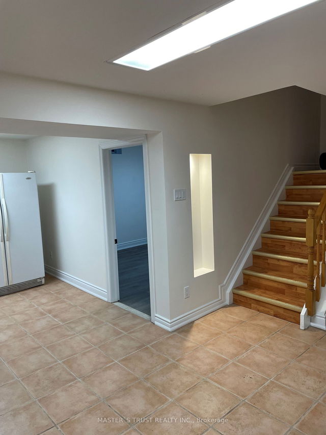 7 eden Avenue