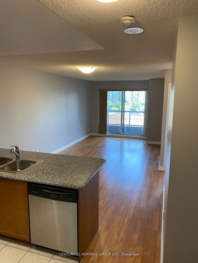 710 - 18 Harding Boulevard
