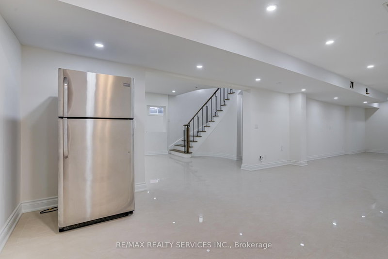 #BSMT - 30 Queen Post Dr, Vaughan, L4L 3G4 | Image 3