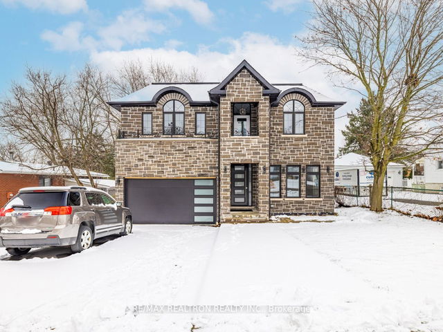318 Andrew Street