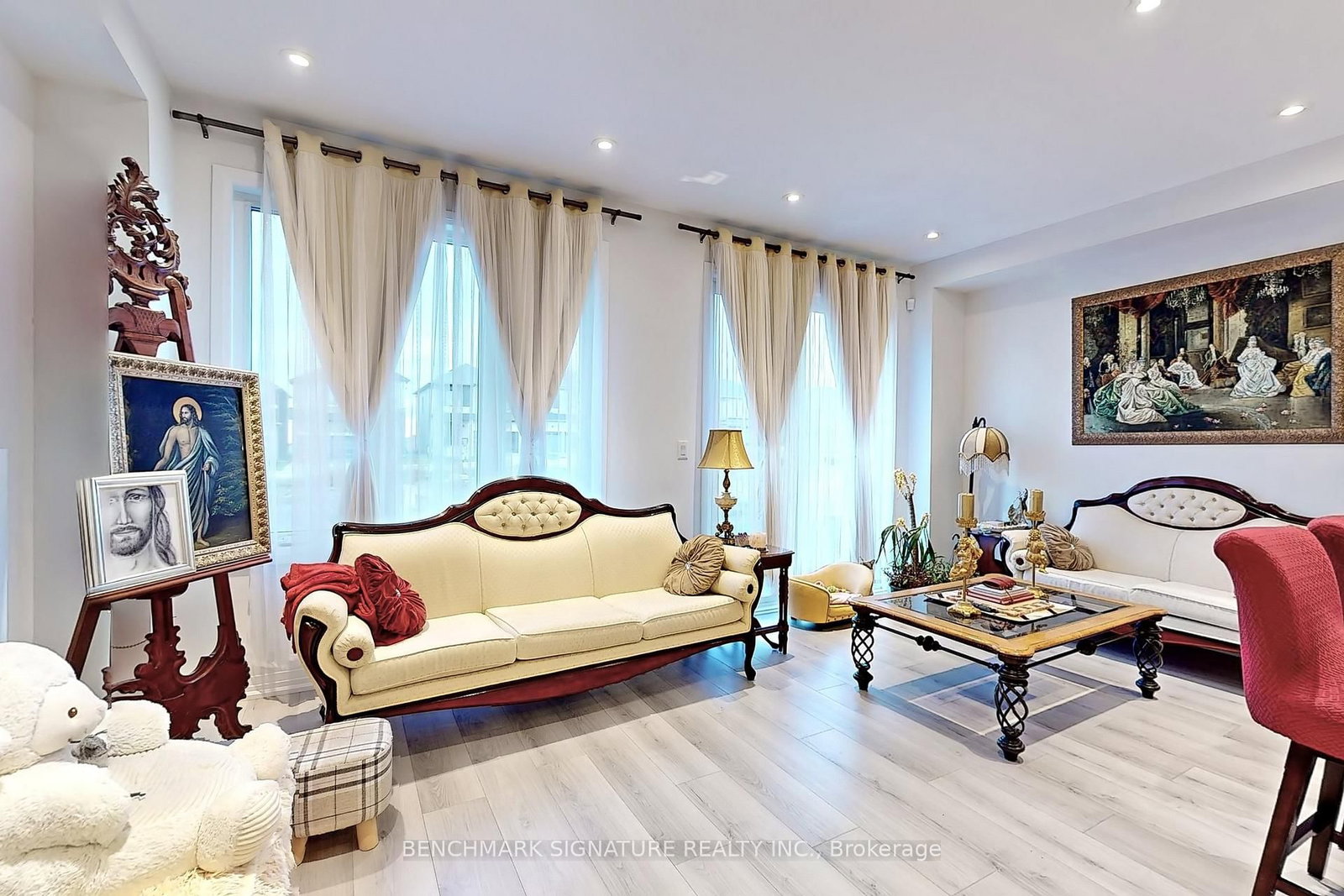 Listing Image 2