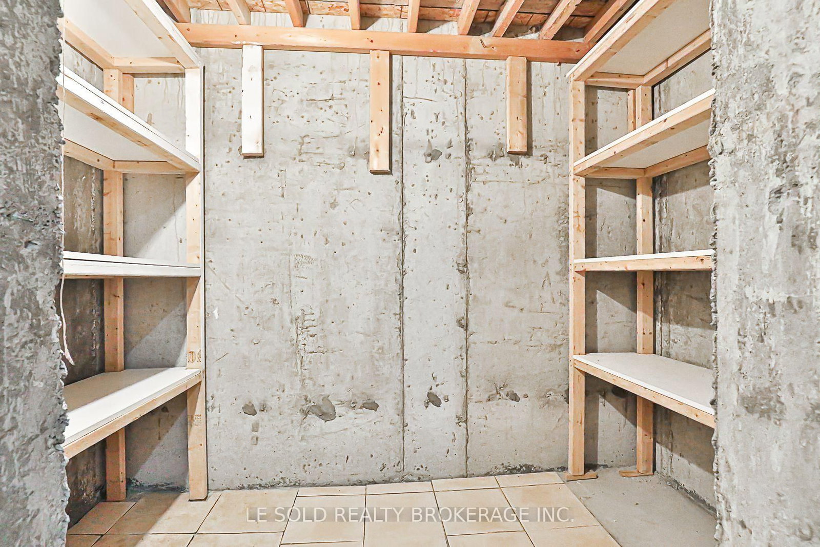Listing Image 36